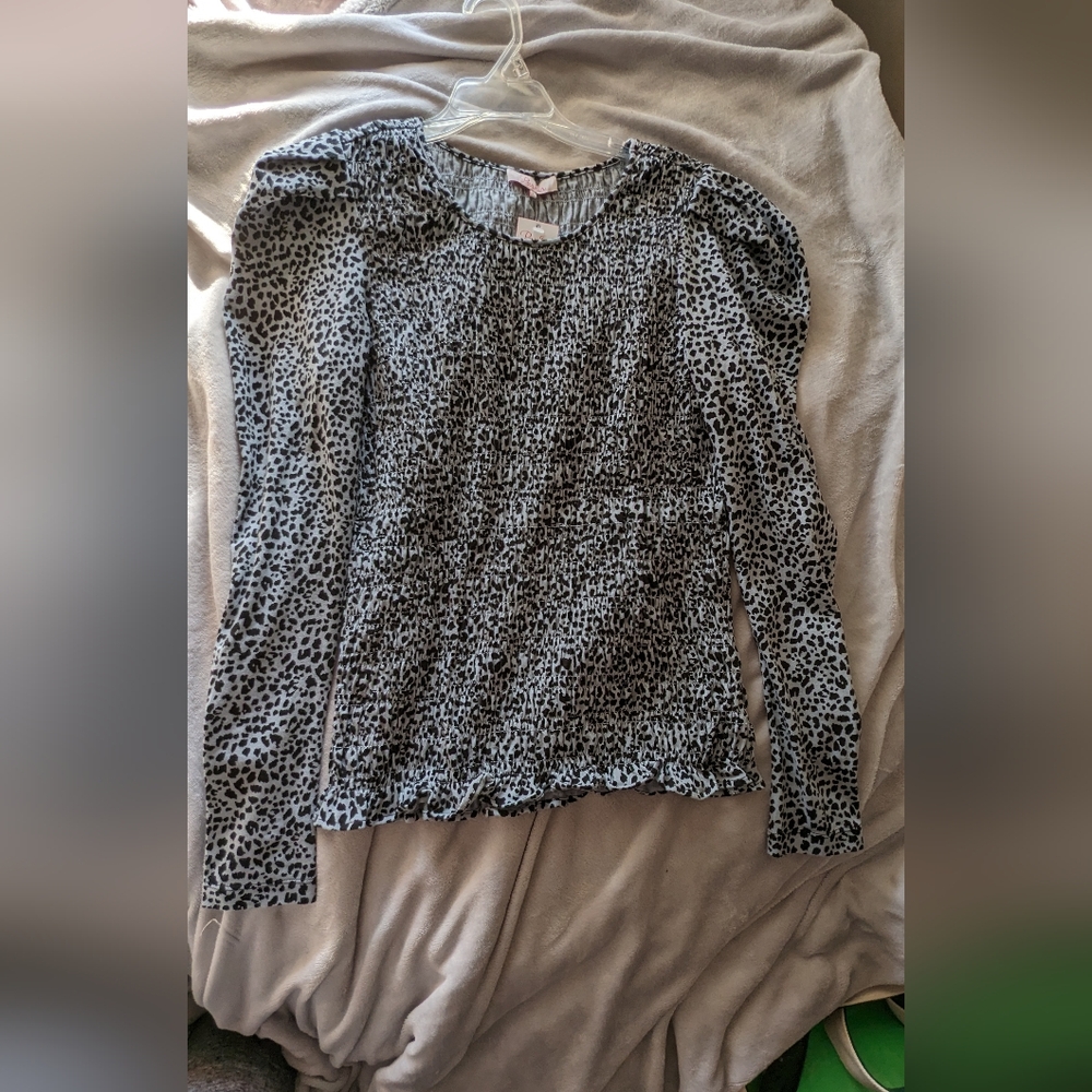 NWT Parker Top Leopard Print Long Sleeve ruched fabric - Picture 2 of 9